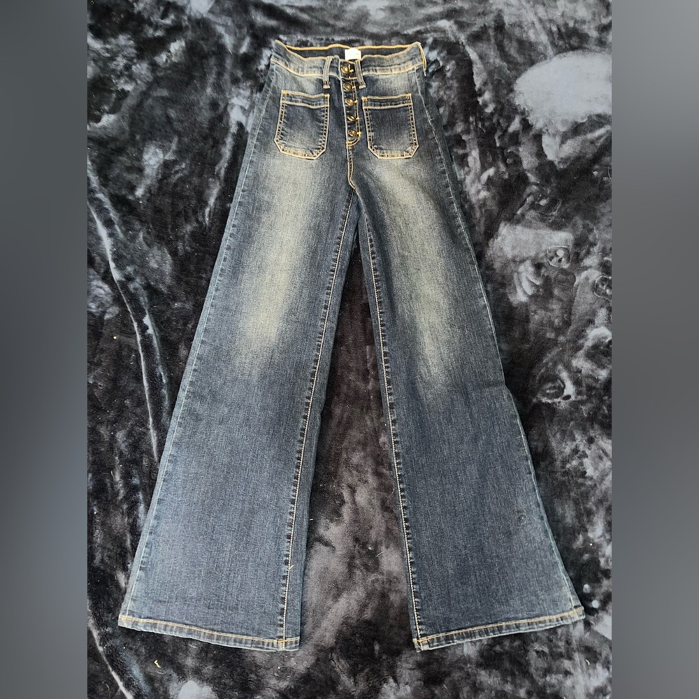 Sneak peek wide leg